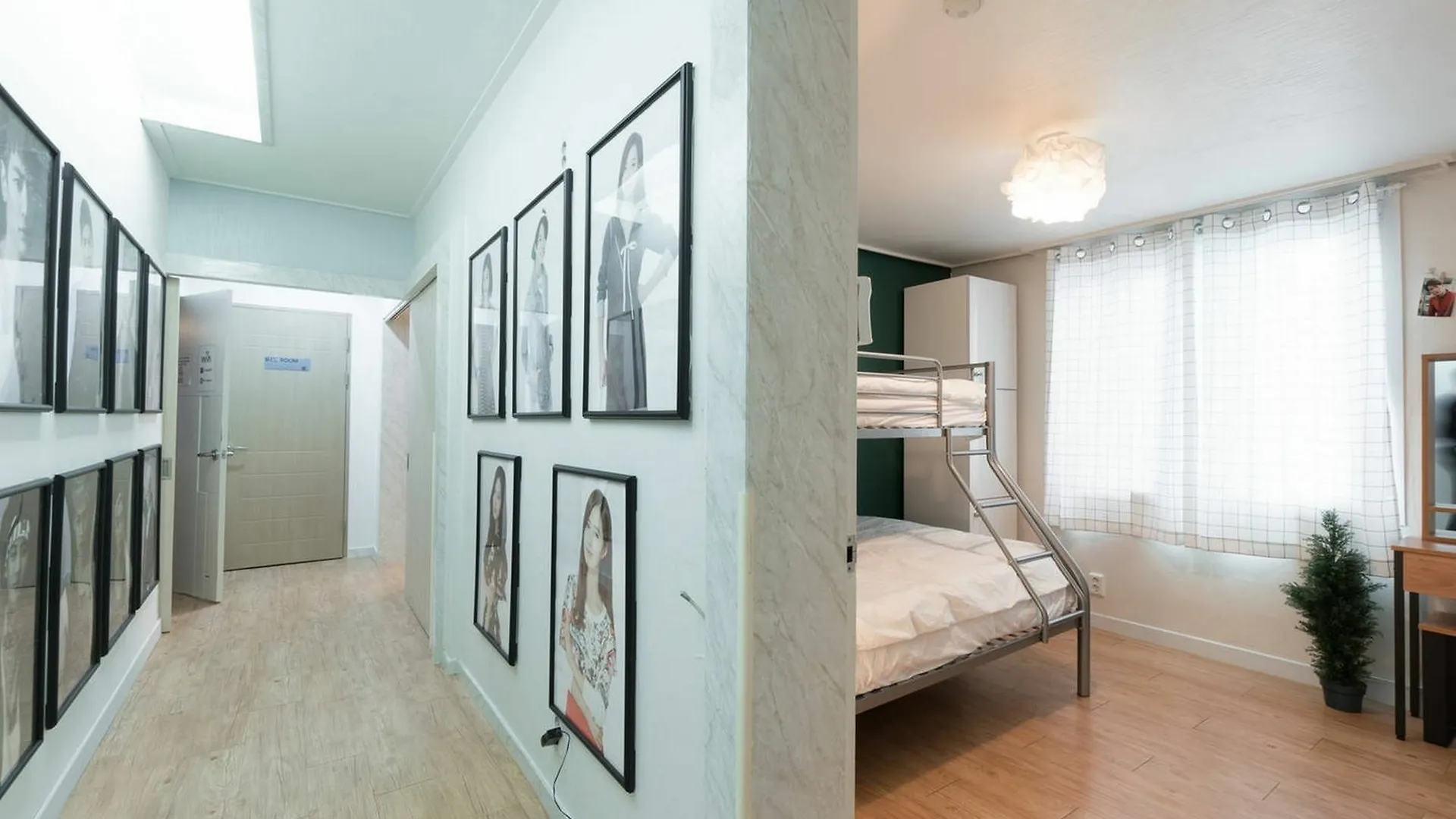 Hongdae Nanu Guesthouse Kpop Seoul 2*,  South Korea